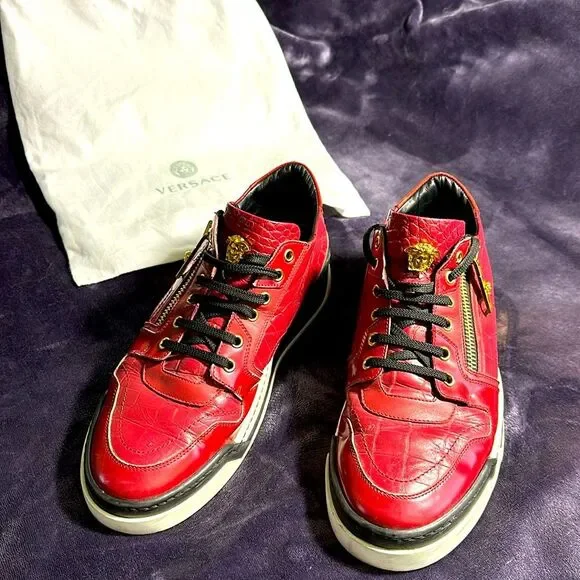 VERSACE Red Leather Low Trainers with Gold Medusa US Men’s Size 10 / EU… - Picture 2 of 16
